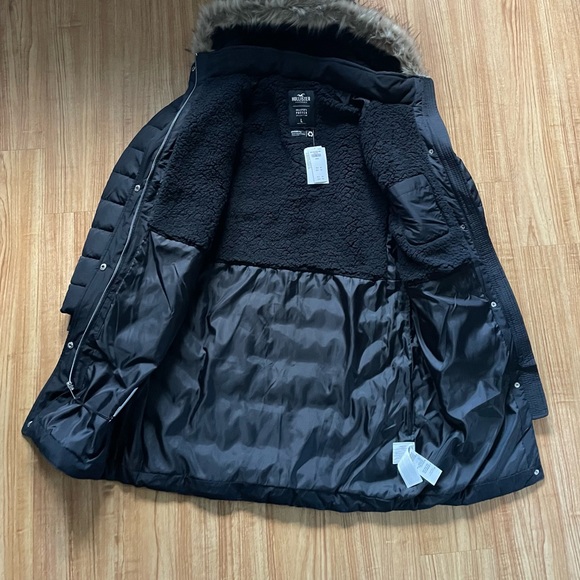 Hollister jacket - Picture 3 of 8